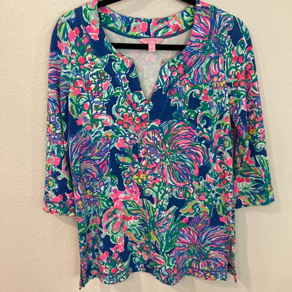 Lilly Pulitzer Tops - Lilly Pulitzer Justina Tunic in Indigo Exotic Escapade Print UPF 50+